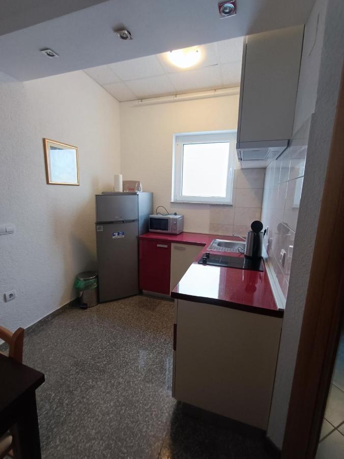 Apartmani Centar Starigrad Paklenica Exterior photo